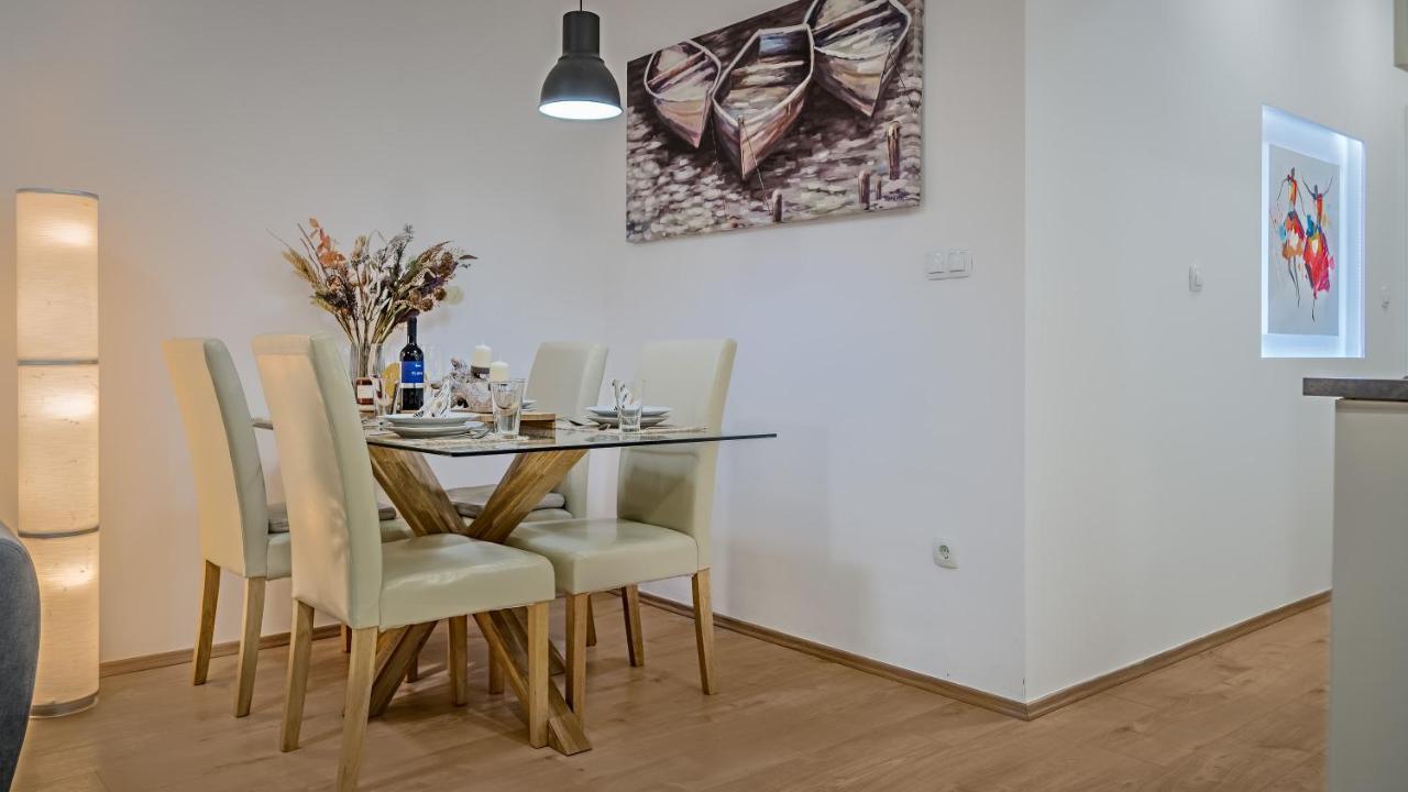 זאגרב Brand New Apartment In City Center, Big Terrace מראה חיצוני תמונה